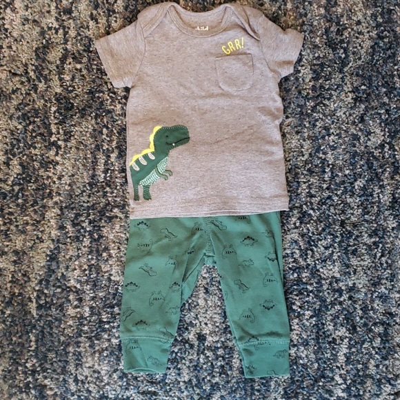 Carter's dinosaur outfit - Picture 2 of 8